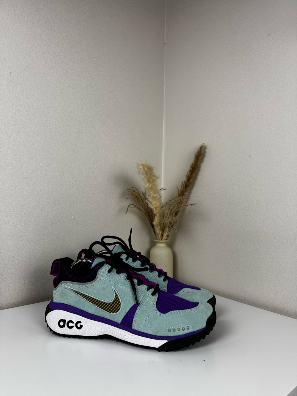 Nike ACG Dog Mountain Sneakers Men’s US 10 Mint Purple Black Outdoor Trail Shoes